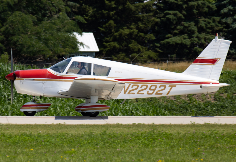 Photo of N2292T - PRIVATE Piper 28 Cherokee at C25 on AeroXplorer Aviation Database