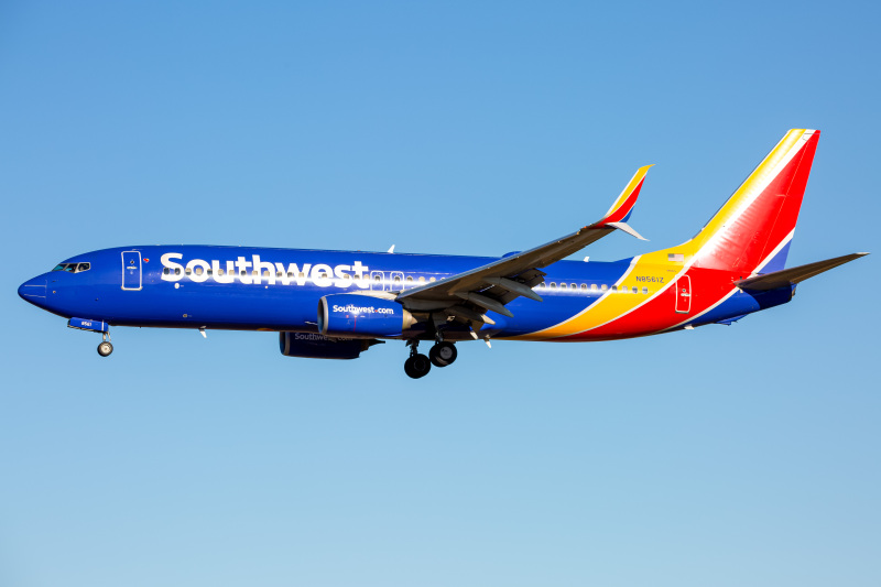 Photo of N8561Z - Southwest Airlines Boeing 737-800 at BWI on AeroXplorer Aviation Database