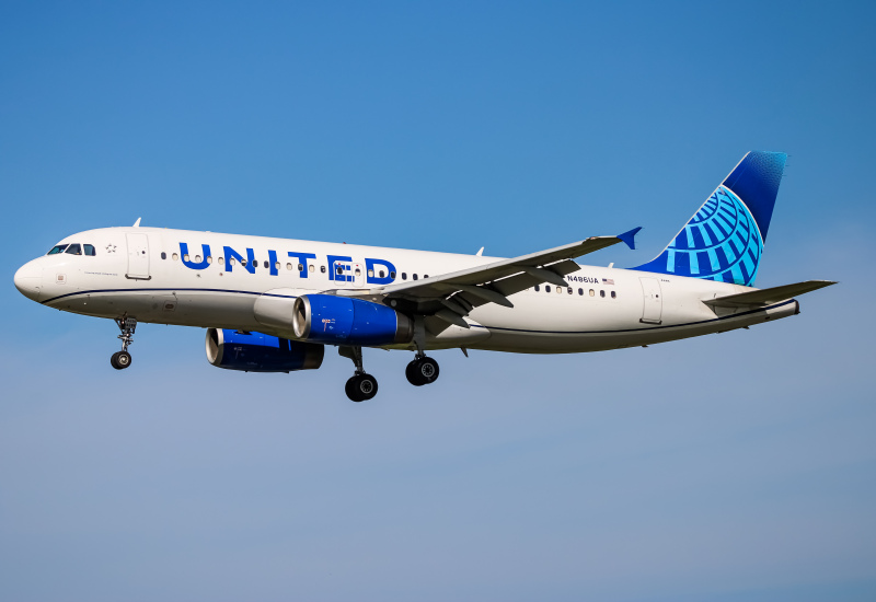 Photo of N486UA - United Airlines Airbus A320 at BWI on AeroXplorer Aviation Database