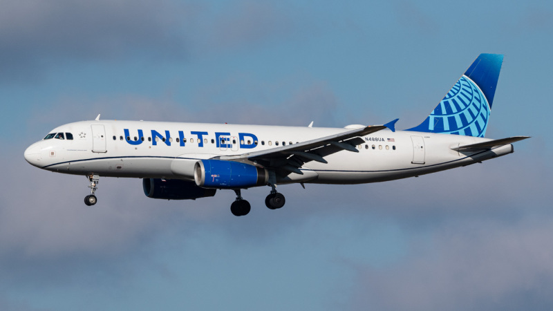 Photo of N488UA - United Airlines Airbus A320 at ATL on AeroXplorer Aviation Database