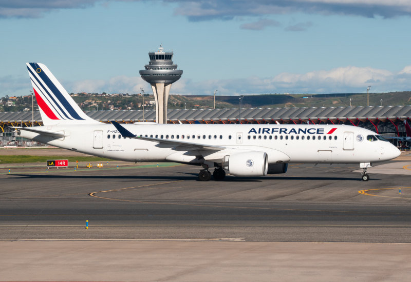 Photo of F-HZUT - Air France Airbus A220-300 at MAD on AeroXplorer Aviation Database