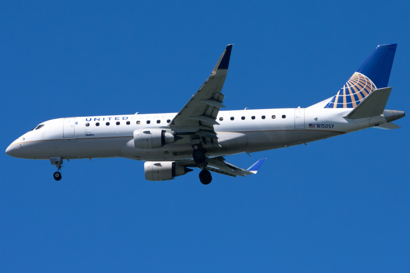 Photo of N150SY - United Express Embraer E175 at SFO on AeroXplorer Aviation Database