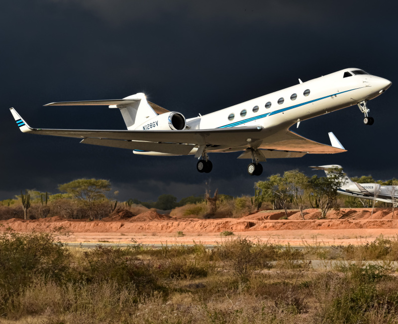Photo of N128GV - PRIVATE Gulfstream G550 at CSL on AeroXplorer Aviation Database