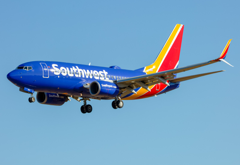 Photo of N964WN - Southwest Airlines Boeing 737-700 at BWI on AeroXplorer Aviation Database