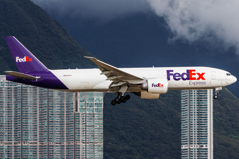 Photo of N880FD - FedEx Boeing 777-200F at HKG on AeroXplorer Aviation Database