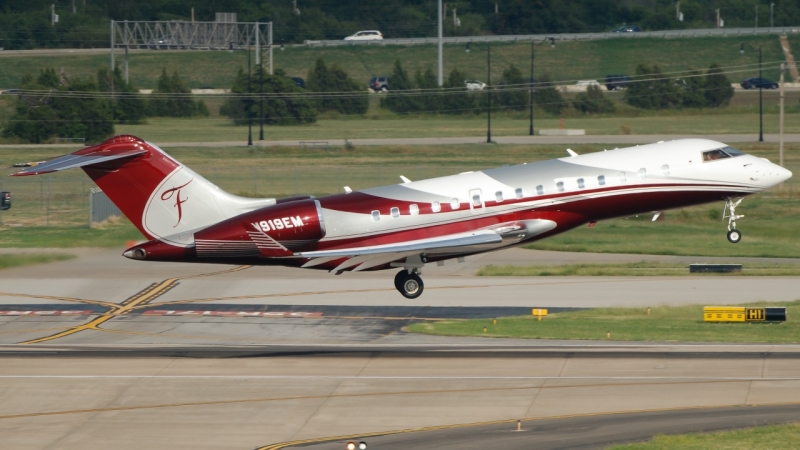 Photo of N919EM - PRIVATE Bombardier Global 6000 at OKC on AeroXplorer Aviation Database