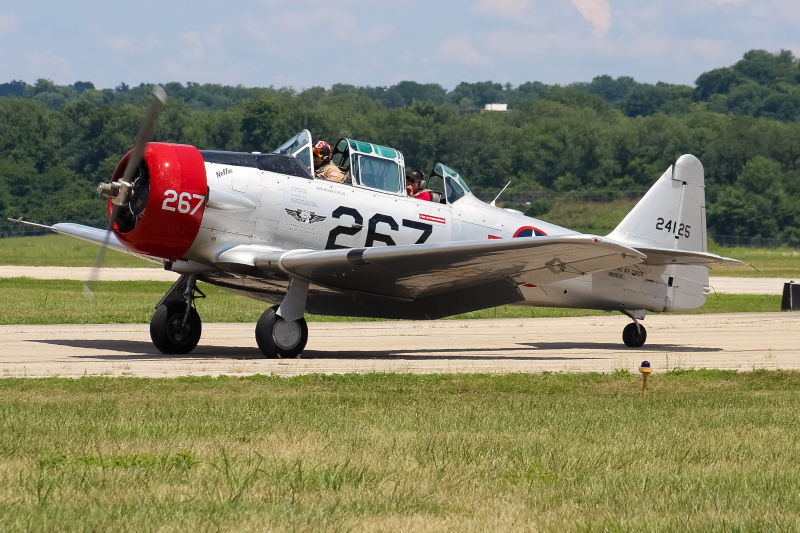 Photo of N6253C - PRIVATE North American T-6 Texan at LUK on AeroXplorer Aviation Database