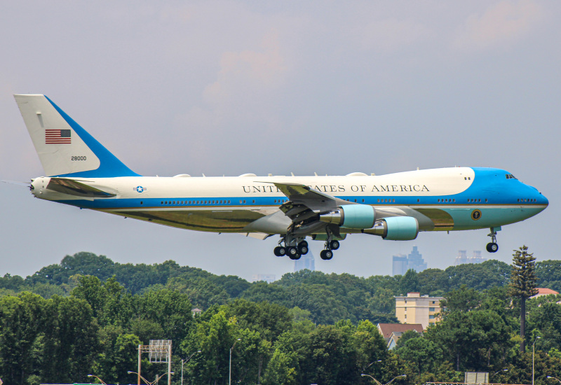 Photo of 82-8000 - USAF - United States Air Force Boeing VC-25A at ATL on AeroXplorer Aviation Database