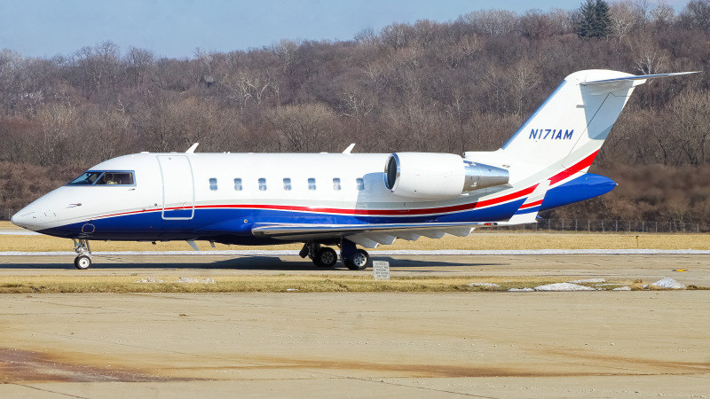Photo of N171AM - PRIVATE  Bombardier Challenger 604 at LUK on AeroXplorer Aviation Database