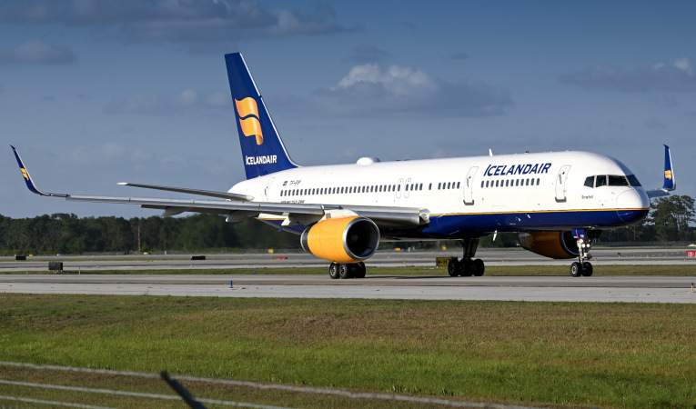 Photo of TF-FIP - Icelandair Boeing 757-200 at MCO on AeroXplorer Aviation Database