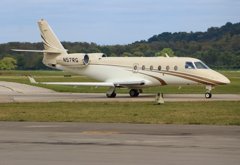 Photo of N57RG - PRIVATE  Gulfstream G150 at LUK on AeroXplorer Aviation Database
