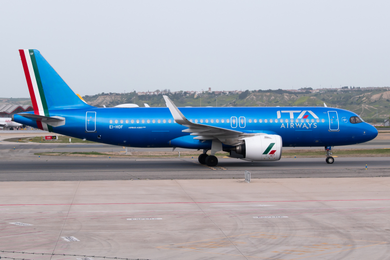 Photo of EI-HOF - ITA Airways Airbus A320NEO at MAD on AeroXplorer Aviation Database