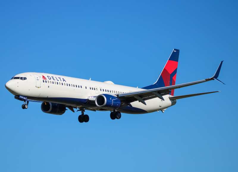 Photo of N886DN - Delta Airlines Boeing 737-900 at BWI on AeroXplorer Aviation Database