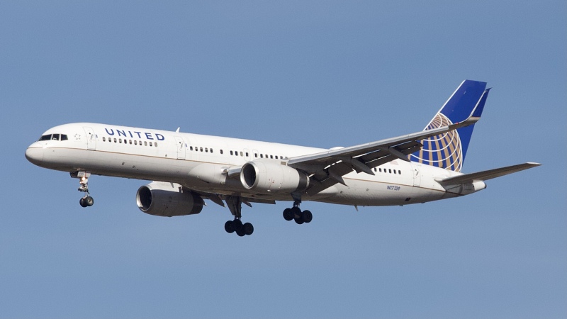 Photo of N17139 - United Airlines Boeing 757-200 at IAH on AeroXplorer Aviation Database
