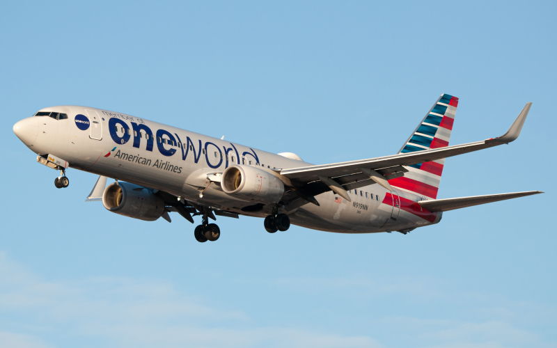 Photo of N919NN - American Airlines Boeing 737-800 at ORD on AeroXplorer Aviation Database