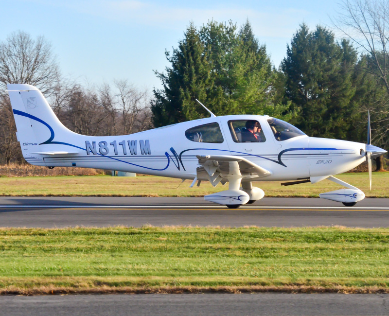 Photo of N811WM - PRIVATE Citrus SR-20 at N40 on AeroXplorer Aviation Database