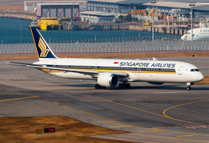 Photo of 9V-SCA - Singapore Airlines Boeing 787-10 at HKG on AeroXplorer Aviation Database