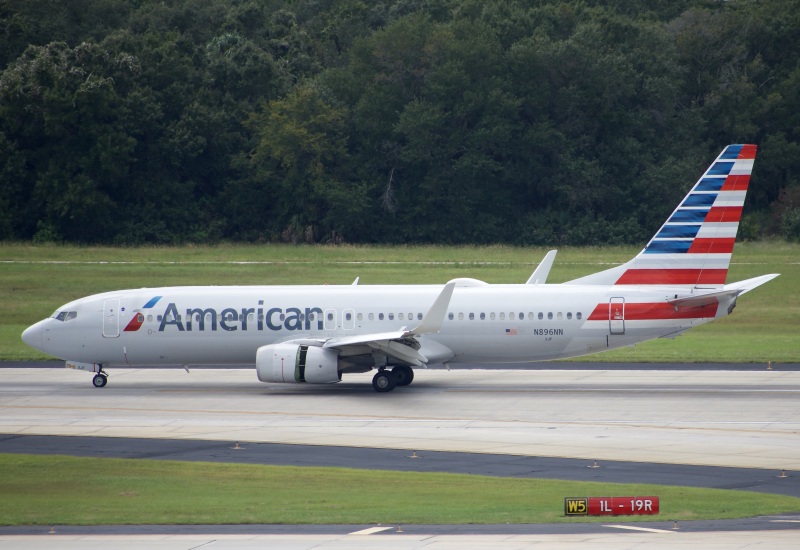 Photo of N896NN - American Airlines Boeing 737-800 at TPA on AeroXplorer Aviation Database
