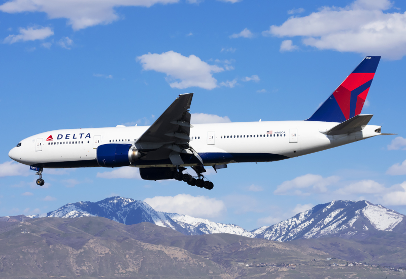 Photo of N860DA - Delta Airlines Boeing 777-200 at SLC on AeroXplorer Aviation Database