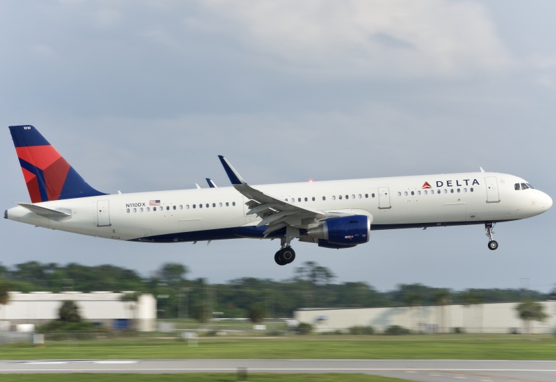 Photo of N110DX - Delta Airlines Airbus A321-200 at DAB on AeroXplorer Aviation Database