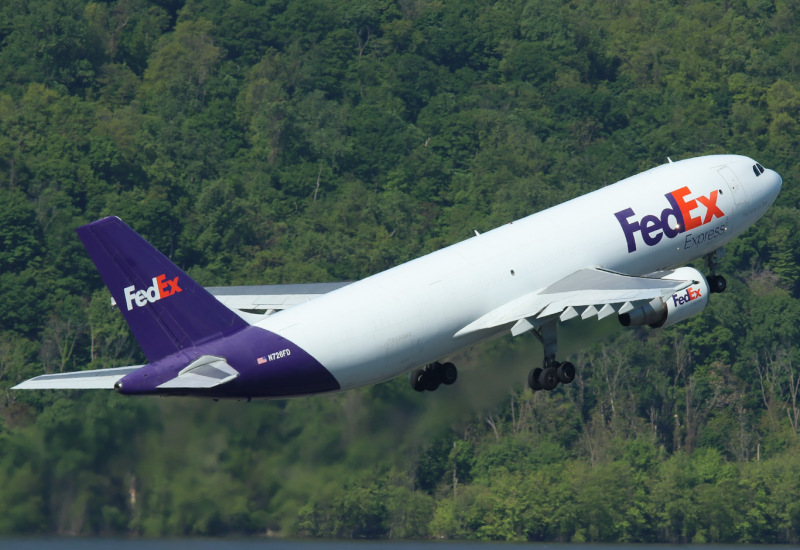 Photo of N726FD - FedEx Airbus A300F-600 at MDT on AeroXplorer Aviation Database