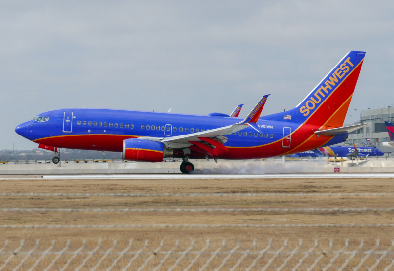 Photo of N901WN - Southwest Airlines Boeing 737-700 at AUS on AeroXplorer Aviation Database