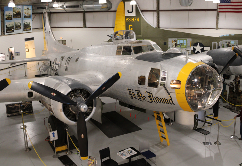 Photo of 42-31892 - USAF - United States Air Force Boeing B-17 Flying Fortress at DMA on AeroXplorer Aviation Database