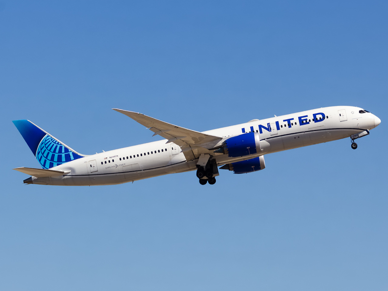 Photo of N29978 - United Airlines Boeing 787-9 at IAH on AeroXplorer Aviation Database