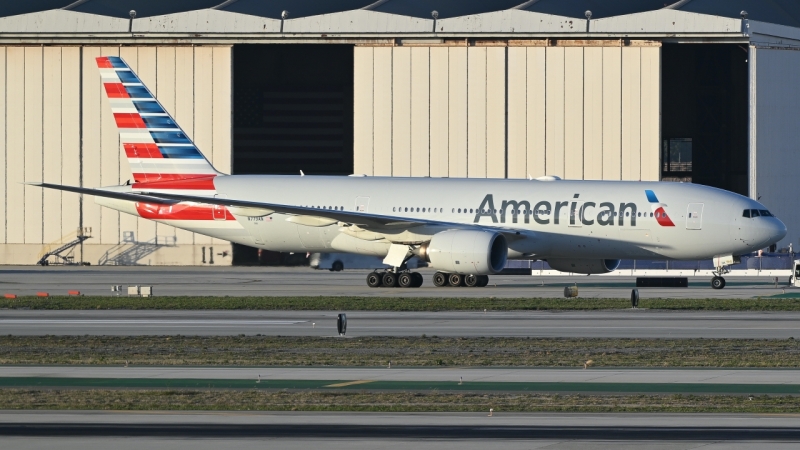 Photo of N779AN - American Airlines Boeing 777-200ER at LAX on AeroXplorer Aviation Database