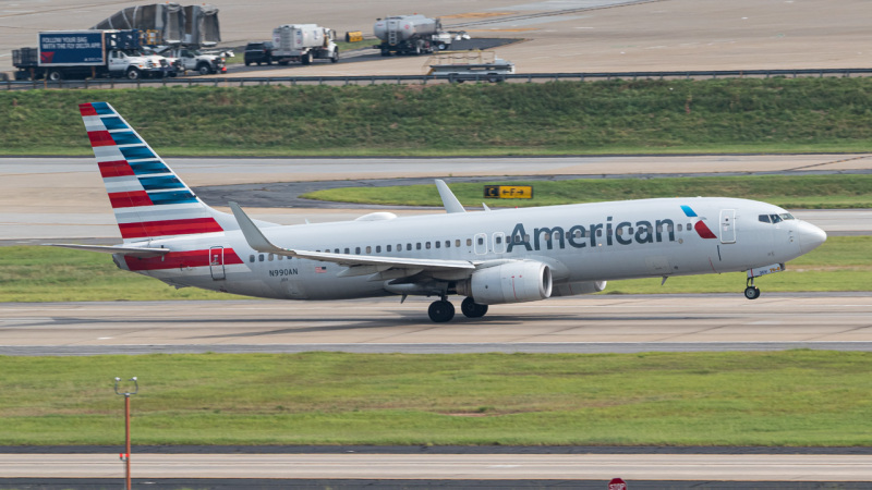 Photo of N990AN - American Airlines Boeing 737-800 at ATL on AeroXplorer Aviation Database