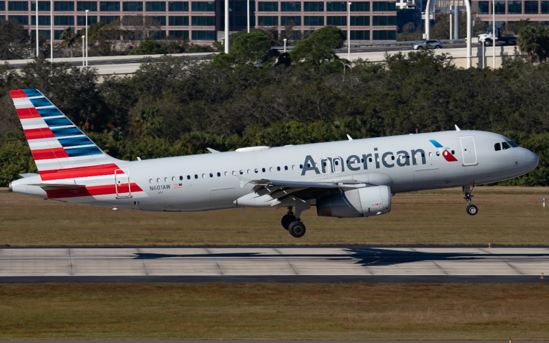 Photo of N601AW - American Airlines Airbus A320 at TPA on AeroXplorer Aviation Database