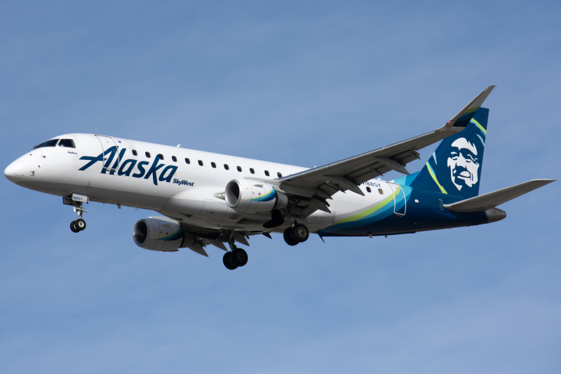 Photo of N188SY - Alaska Airlines Embraer E175 at SJC on AeroXplorer Aviation Database