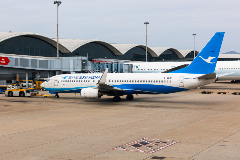 Photo of B-5631 - Xiamen Air Boeing 737-800 at HKG on AeroXplorer Aviation Database