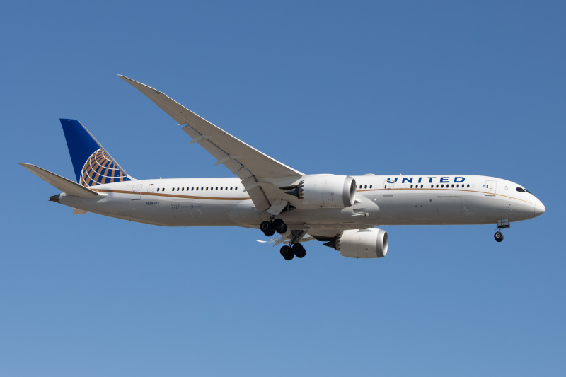 Photo of N29971 - United Airlines Boeing 787-9 at EWR on AeroXplorer Aviation Database