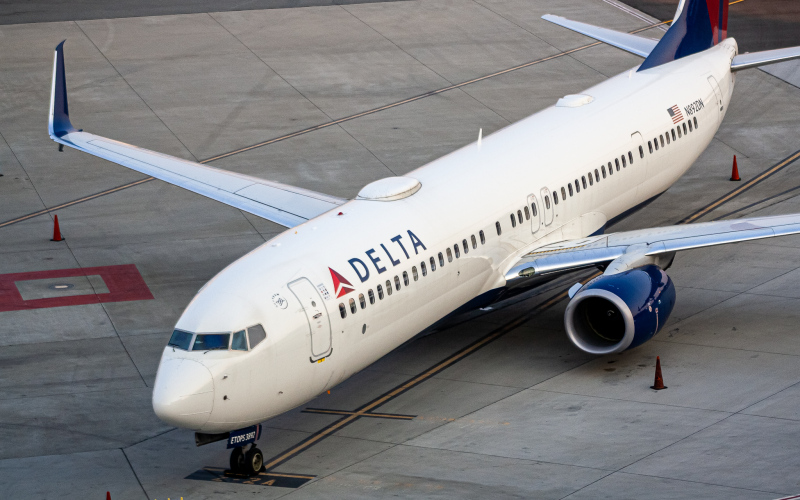 Photo of N892DN - Delta Airlines  Boeing 737-900ER at SFO on AeroXplorer Aviation Database