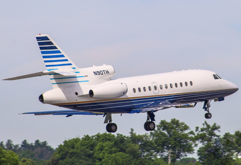 Photo of N90TH - PRIVATE Dassault Falcon 900 at RDG on AeroXplorer Aviation Database