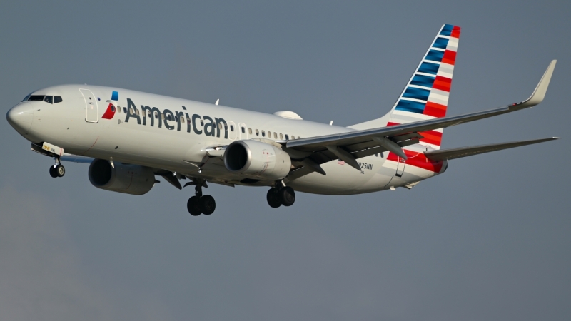 Photo of N925NN - American Airlines Boeing 737-800 at DFW on AeroXplorer Aviation Database