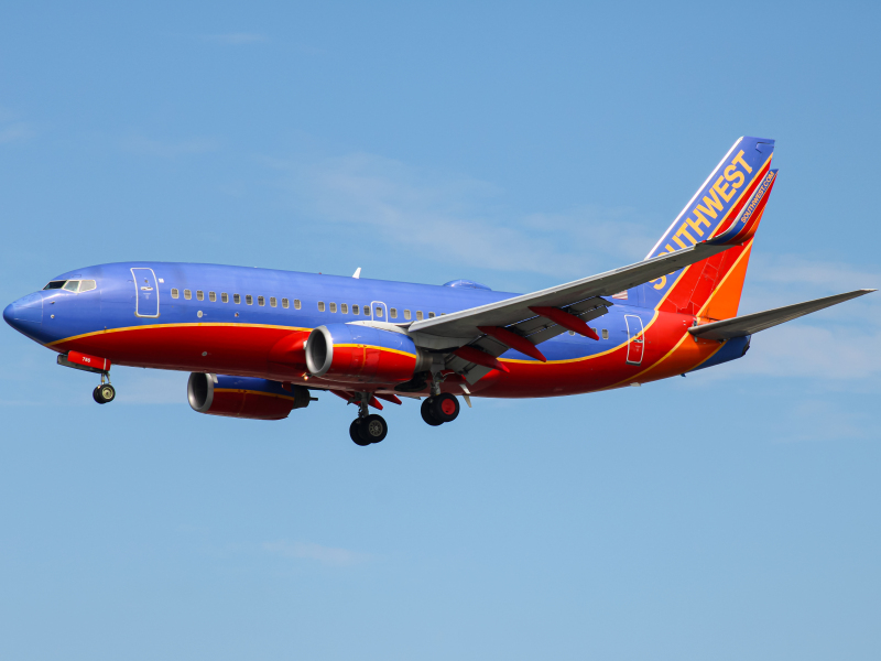Photo of N786SW - Southwest Airlines Boeing 737-700 at SAN on AeroXplorer Aviation Database