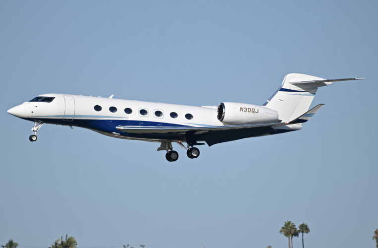 Photo of N30QJ - PRIVATE Gulfstream G600 at SAN on AeroXplorer Aviation Database