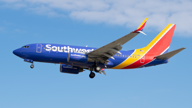 Photo of N963WN - Southwest Airlines Boeing 737-700 at BWI on AeroXplorer Aviation Database