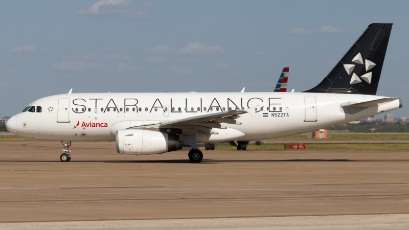 Photo of N522TA - Avianca Airbus A320 at DFW on AeroXplorer Aviation Database