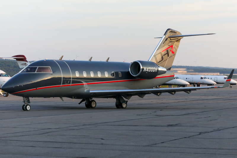 Photo of N400DH - PRIVATE Bombardier Challenger 604 at AVP on AeroXplorer Aviation Database