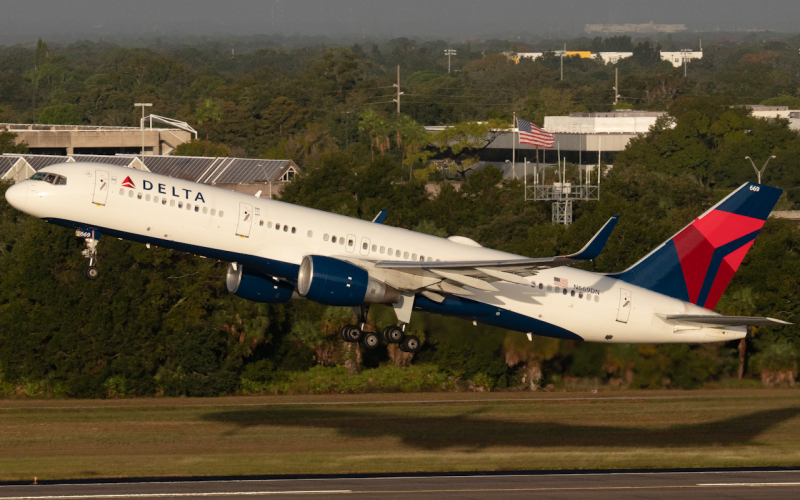 Photo of N669DN - Delta Airlines Boeing 757-200 at TPA on AeroXplorer Aviation Database