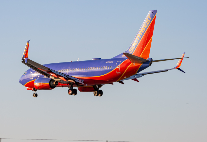 Photo of N273WN - Southwest Airlines Boeing 737-700 at BWI on AeroXplorer Aviation Database