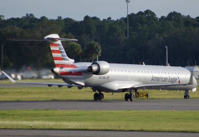 Photo of N573NN - American Eagle Mitsubishi CRJ-900 at DAB on AeroXplorer Aviation Database