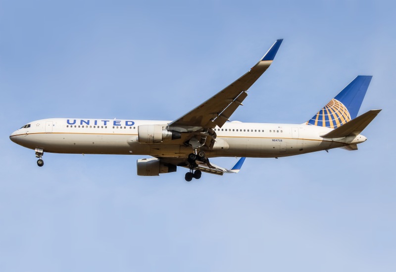 Photo of N647UA - United Airlines Boeing 767-300ER at IAD on AeroXplorer Aviation Database