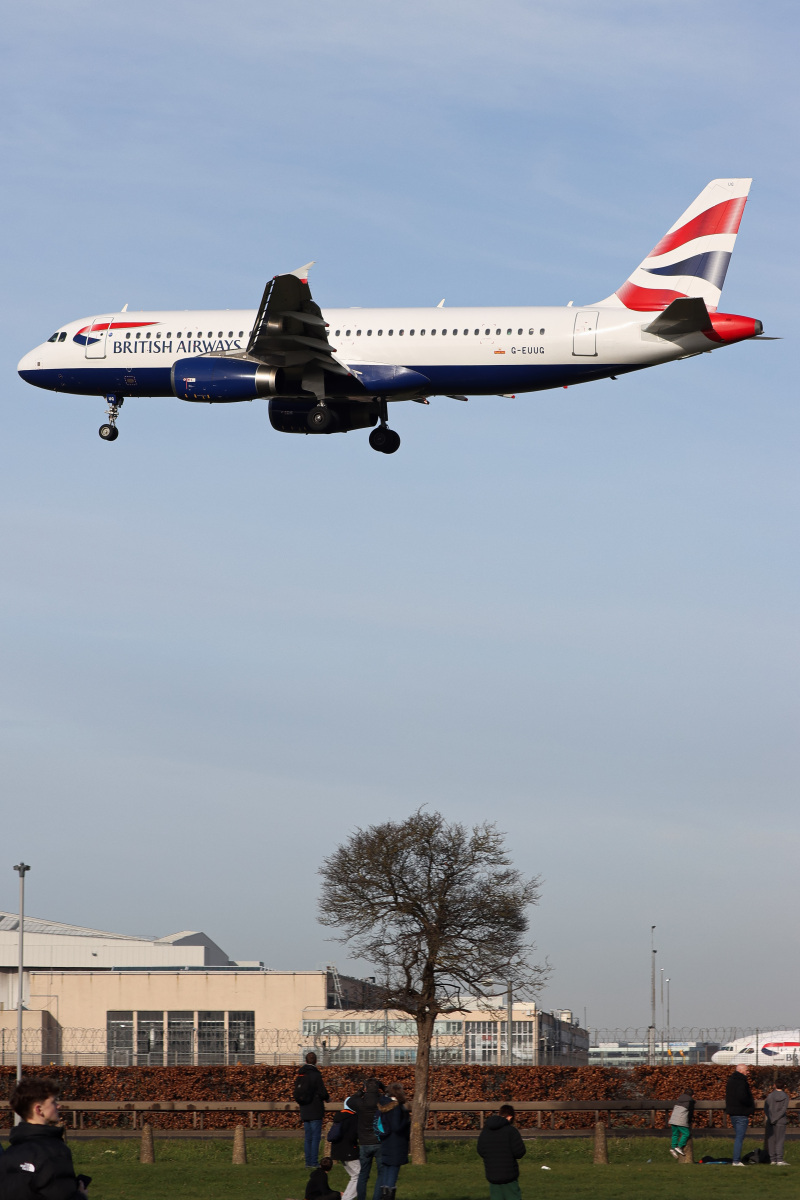 Photo of G-EUUG - British Airways Airbus A320 at LHR on AeroXplorer Aviation Database
