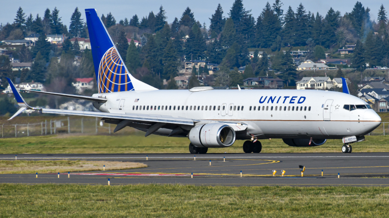 Photo of N16217 - United Airlines Boeing 737-800 at PDX on AeroXplorer Aviation Database