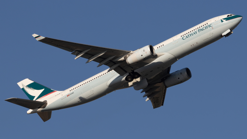 Photo of B-HLW - Cathay Pacific Airbus A330-300 at SIN on AeroXplorer Aviation Database