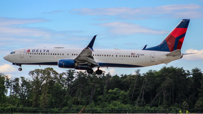 Photo of N821DN - Delta Airlines Boeing 737-900ER at BWI on AeroXplorer Aviation Database